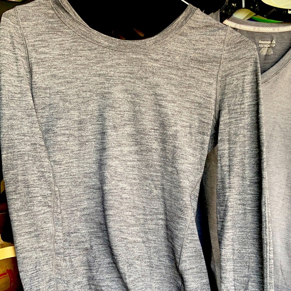 Lululemon workout long sleeve